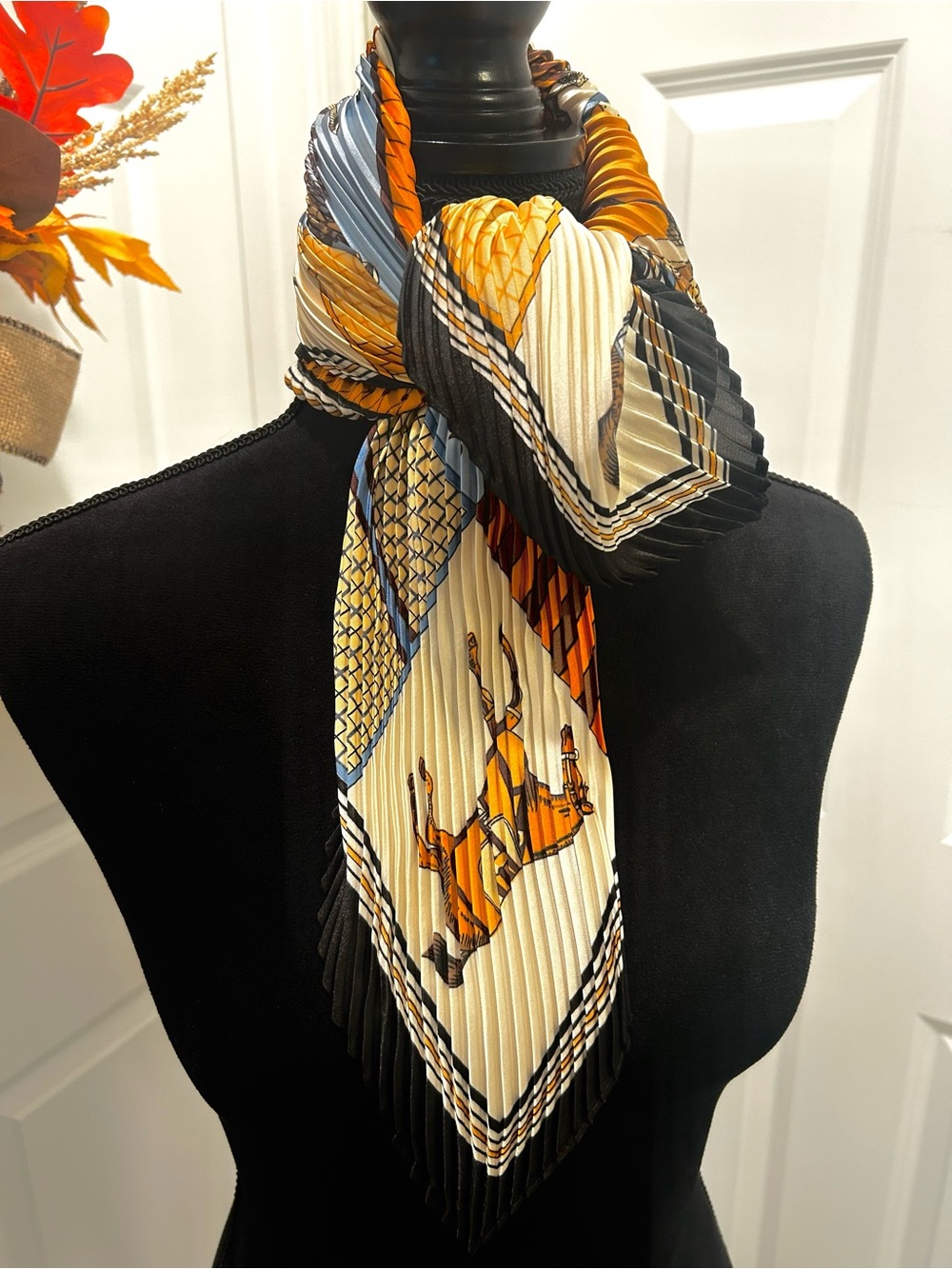Women’s Scarf Pleated Horse-Print in Orange, Black, Cream and Blue. NWT OS